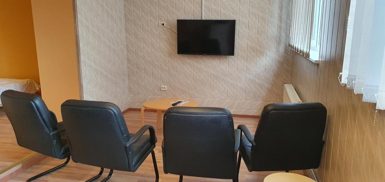 Maenniku Jk Talin Exterior foto